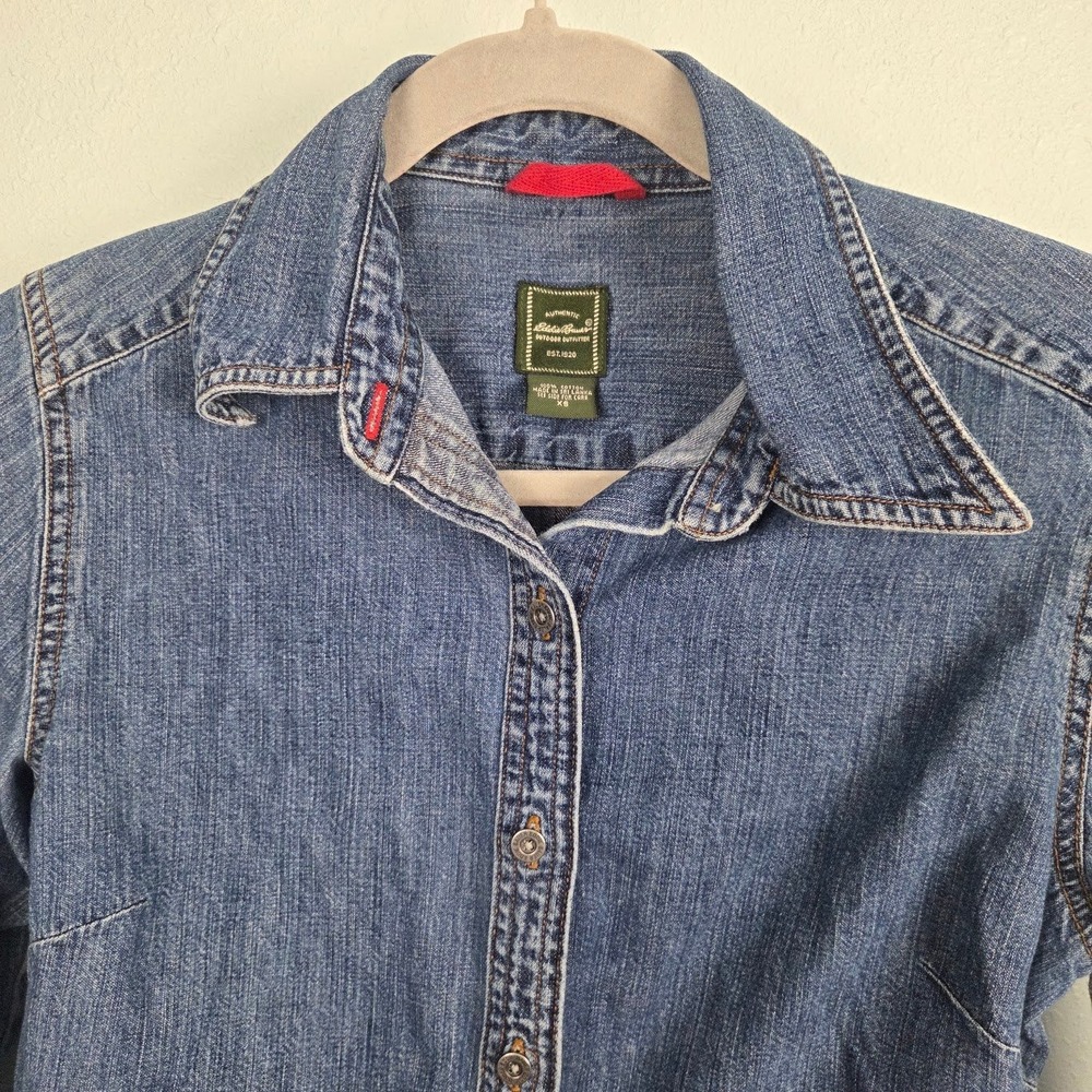Denim Shirt Eddie Bauer Womens XS Blue Long Sleeve Button Up Blouse - Picture 2 of 11